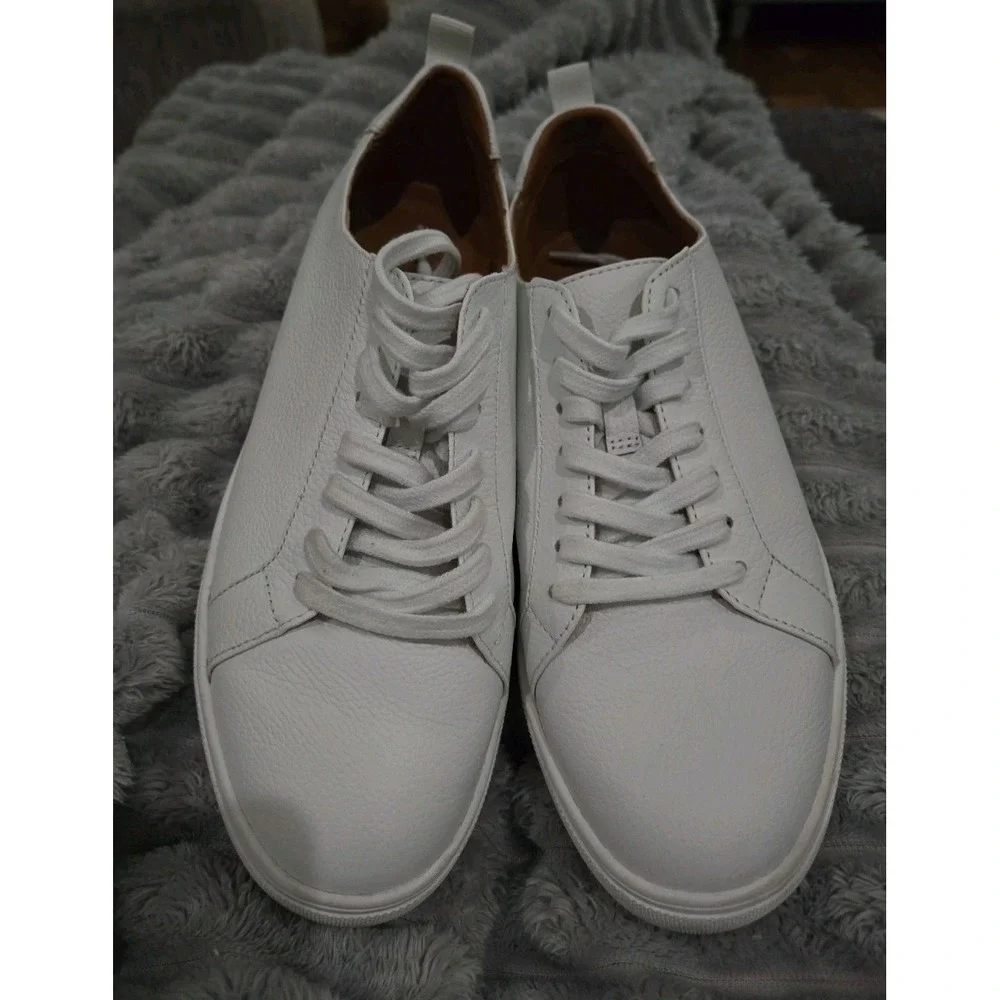 Sole Society Women's SO-Zamilio White Platform Leather Sneaker Size 8M.  EUC!!